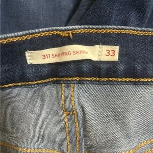 Levi’s 311 Shaping Skinny